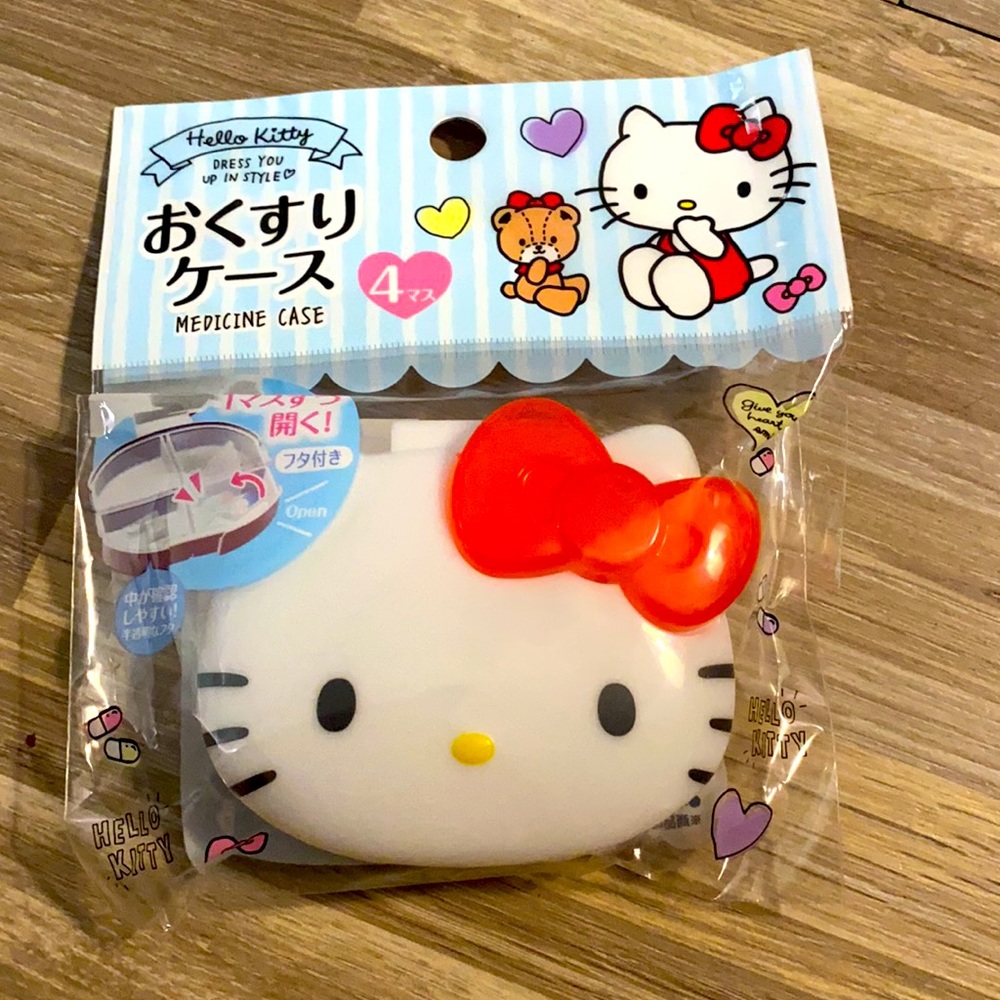 Hello kitty pill box holder jewelry holder earring - Picture 5 of 5